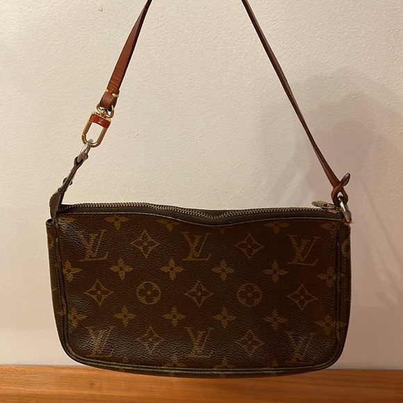 Vintage Authentic LV Louis Vuitton Monogram Pochette Accessoires SD 1909 - Picture 2 of 6